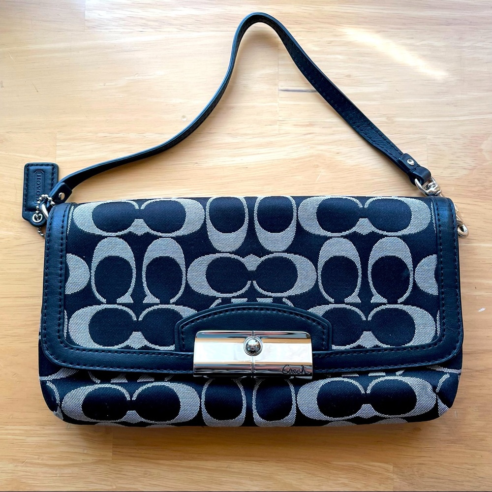 Black Signature Kristin Wristlet